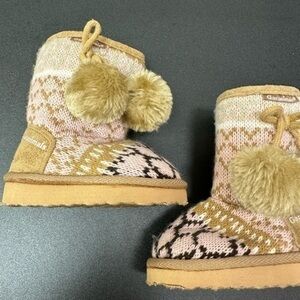 Garanimals pink with tan knit infant booties size 3